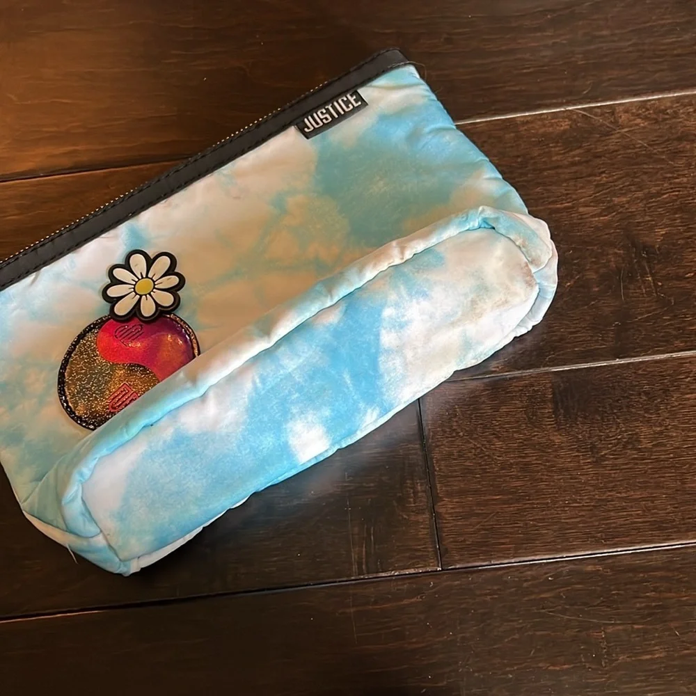 Justice cosmetic bag EUC